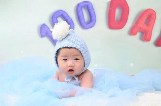 广西1岁宝宝睡觉翻来覆去